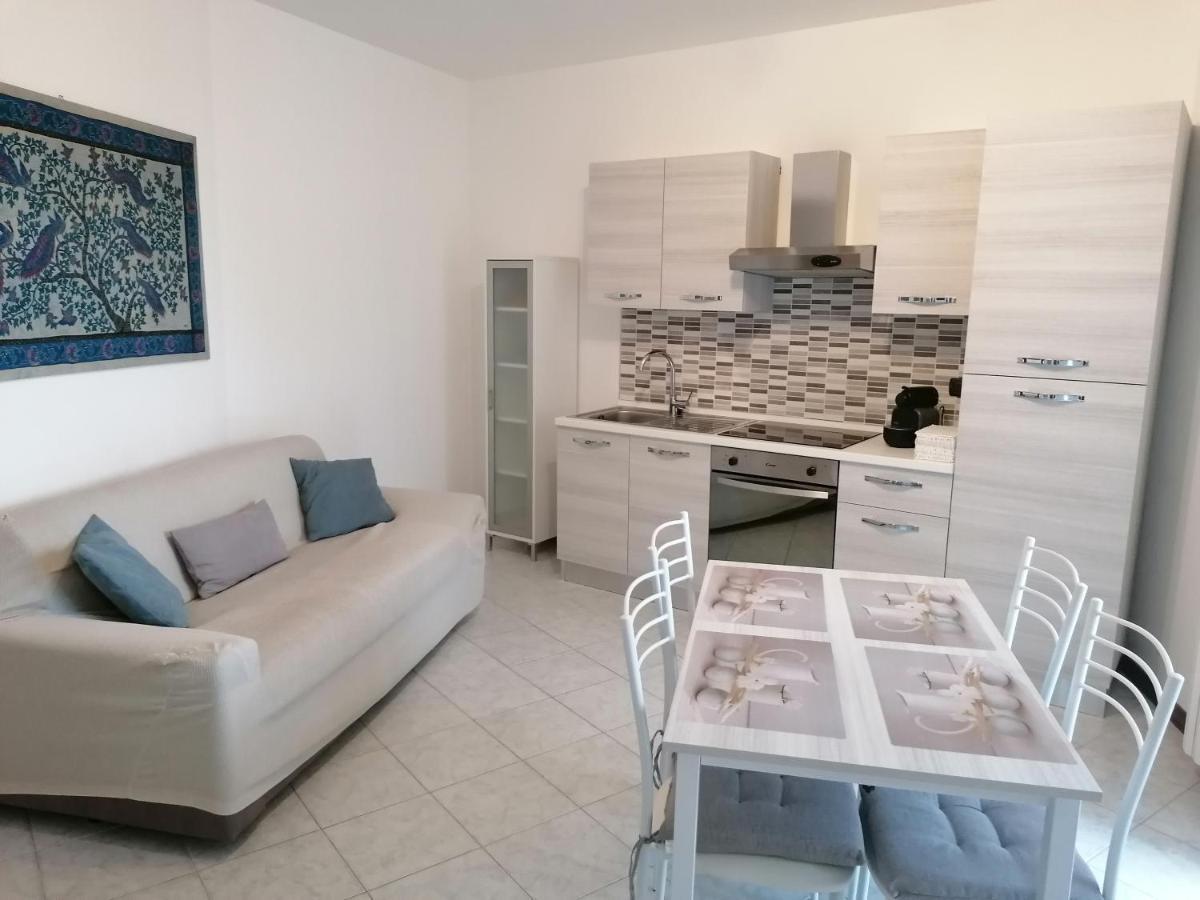 Ferienwohnung Accogliente Bilocale Novara Exterior foto