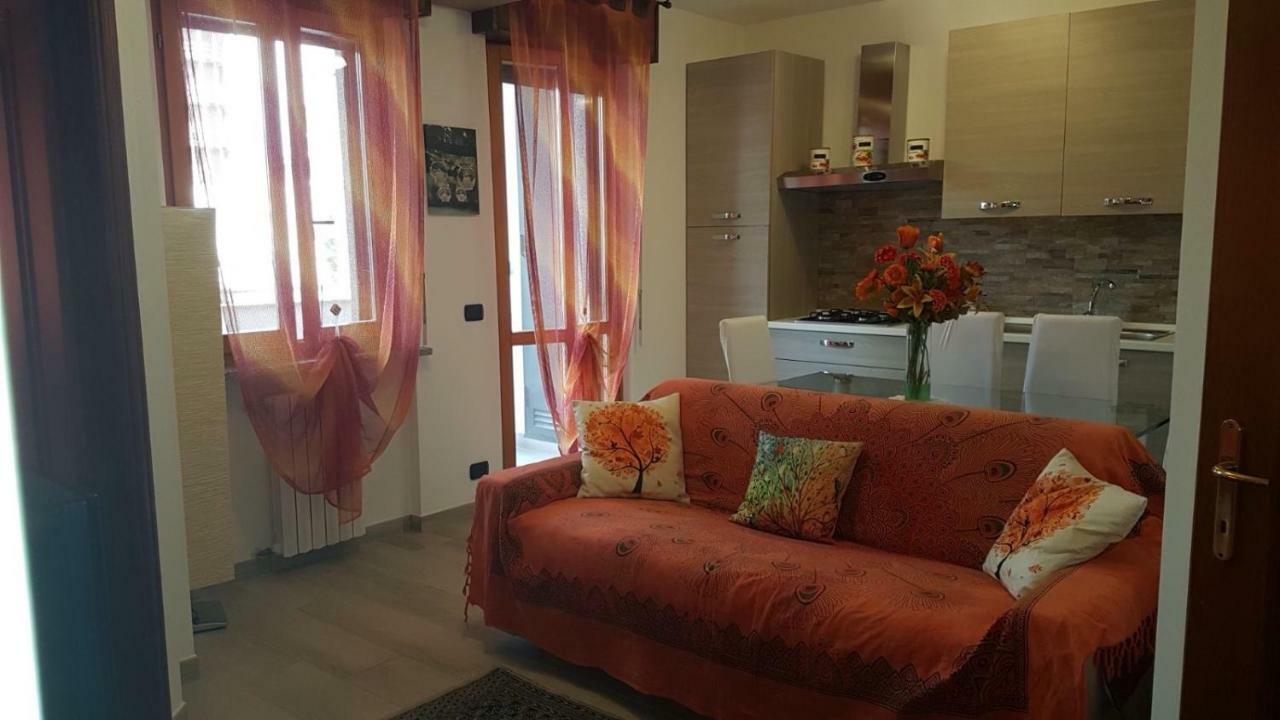 Ferienwohnung Accogliente Bilocale Novara Exterior foto