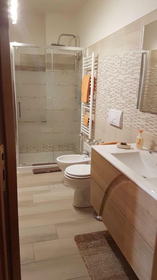 Ferienwohnung Accogliente Bilocale Novara Exterior foto